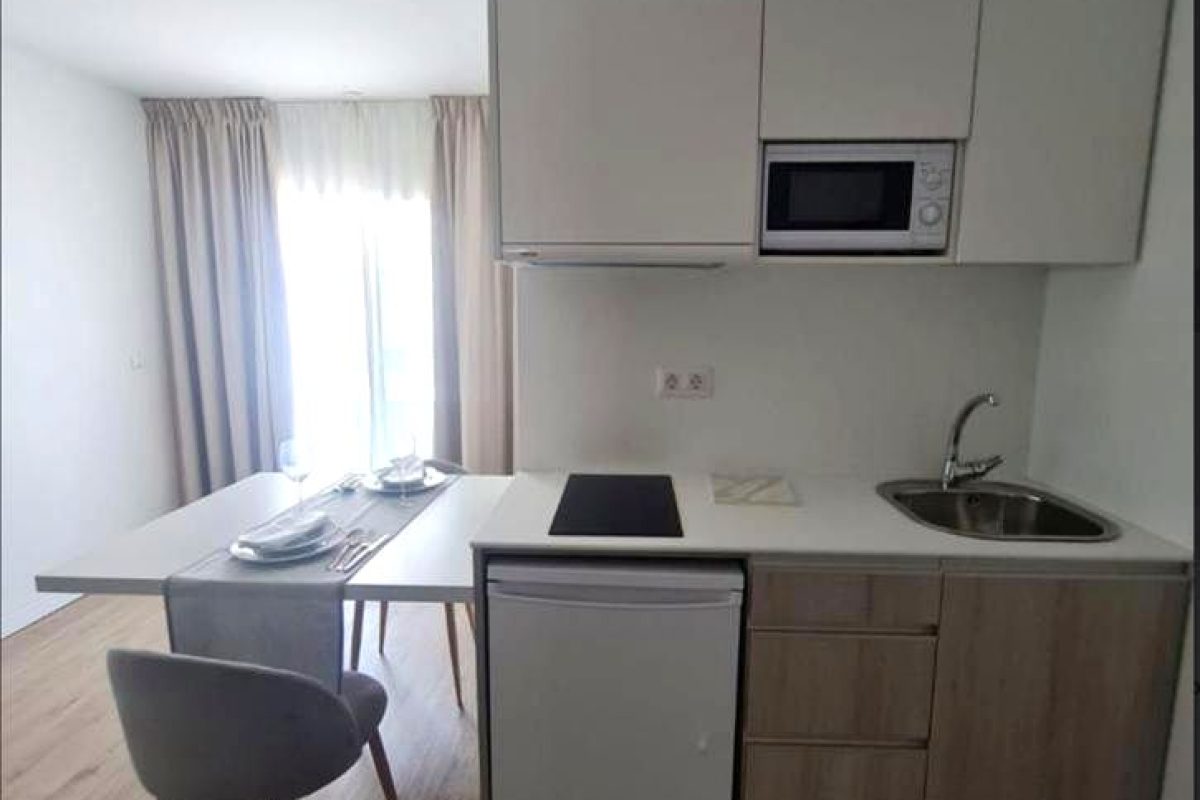 31e95987-0004139774.jpg