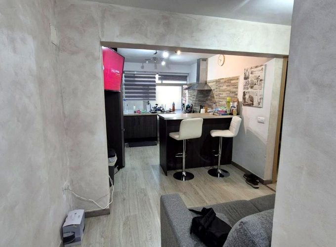 32ea2216-0004178355.jpg