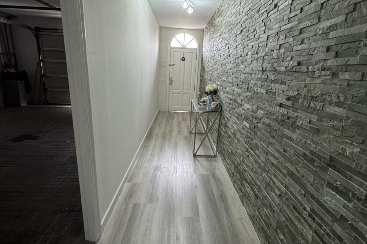 4073164-962d2871.jpg