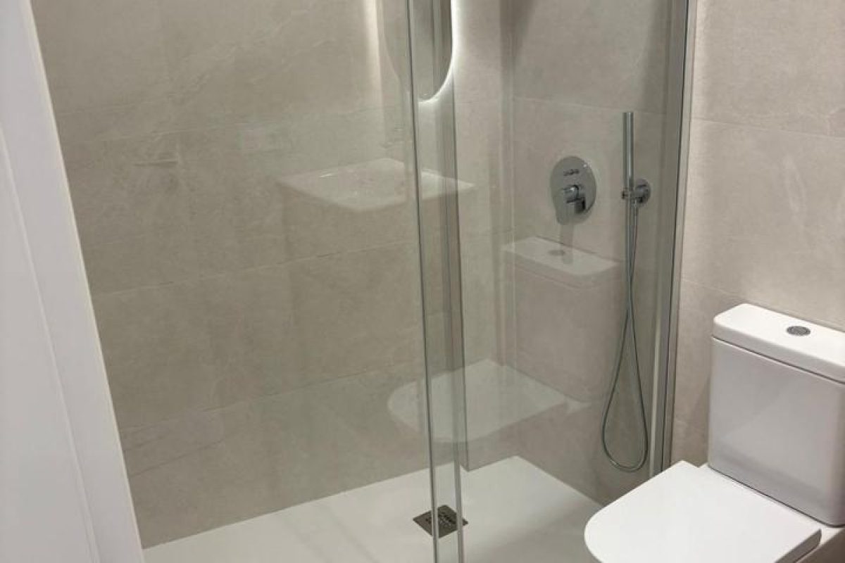 4182232-617d6e85.jpg