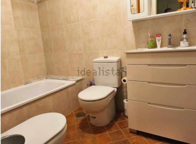 4198390-22de9324.jpg