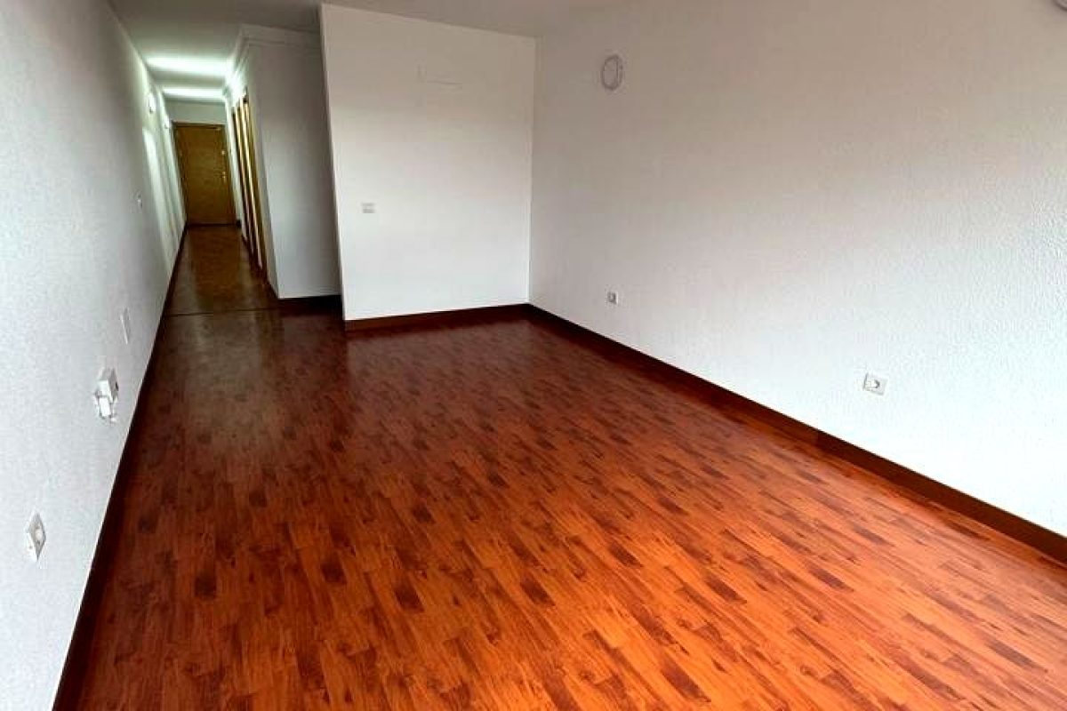 724df37e-0004102610.jpg
