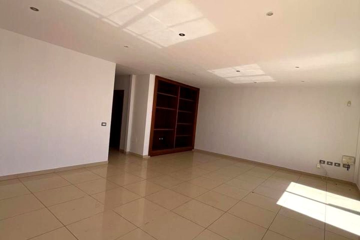 8567874c-0004192292.jpg