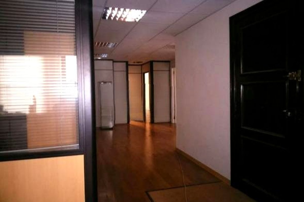 97007871-0004134777.jpg