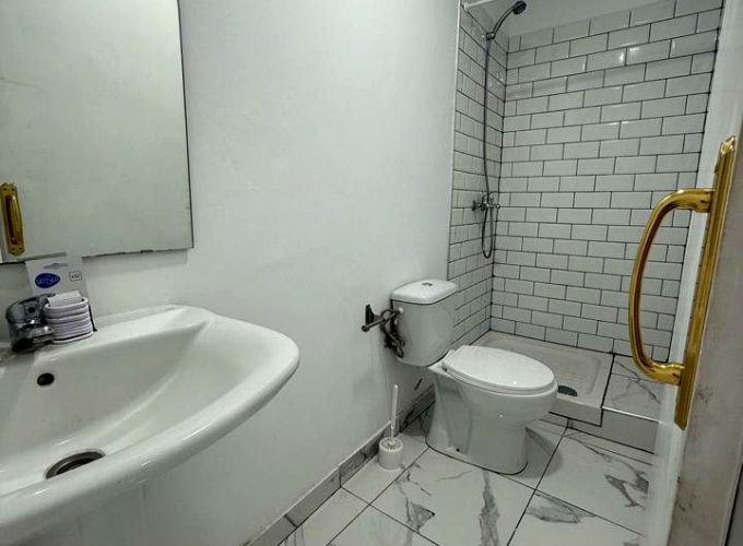b1c301c7-0004138211.jpg