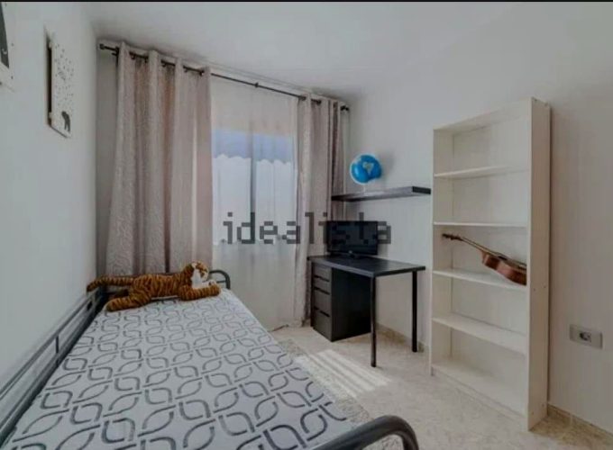 df030849-0004115799.jpg