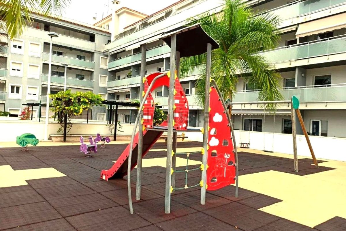 df1b4966-0004133559.jpg