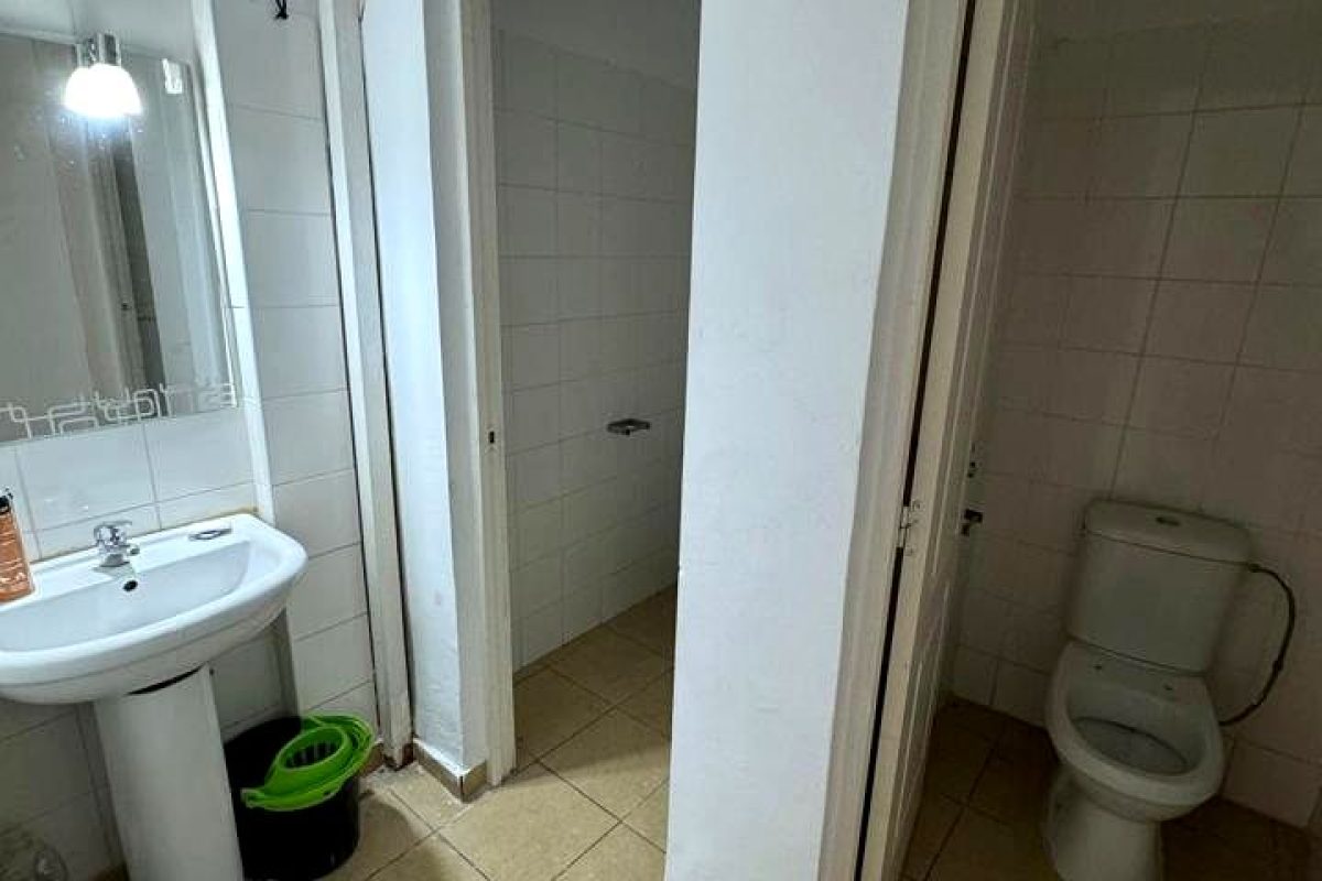 f4681f69-0004137146.jpg